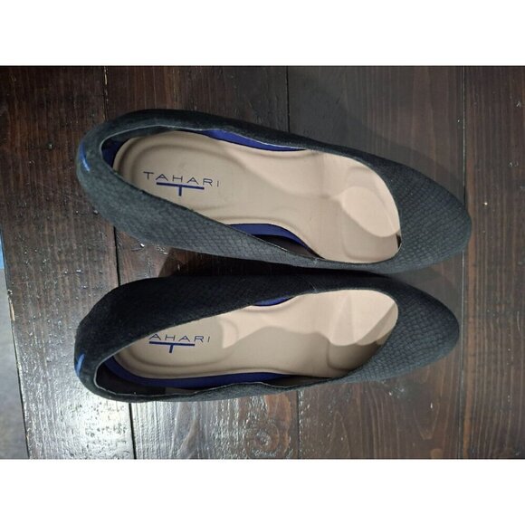 Tahari Pamela Black Suede Leather Pump/Pre-owned, Sz. 9M EUC - Picture 6 of 11